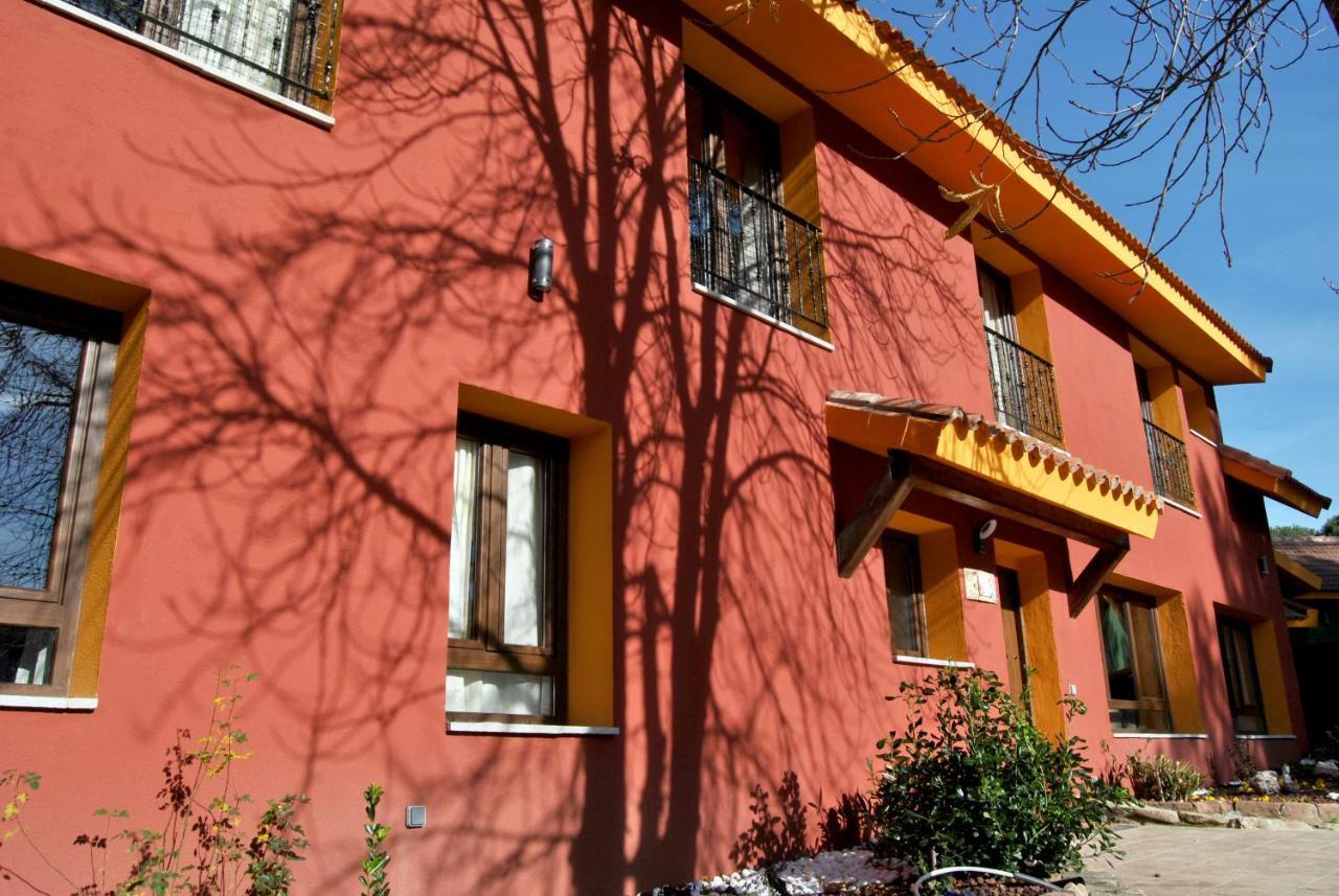 Complejo Casas Rurales Mansiones Y Villas Deluxe Collado Mediano ภายนอก รูปภาพ