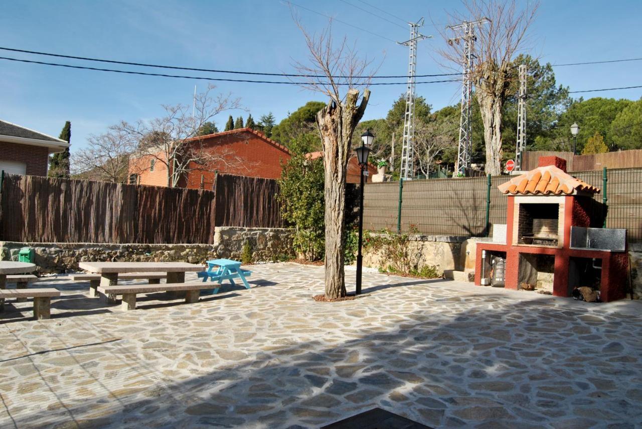 Complejo Casas Rurales Mansiones Y Villas Deluxe Collado Mediano ภายนอก รูปภาพ